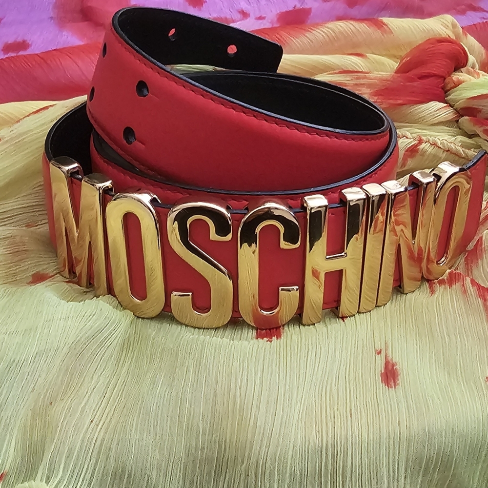 Moschino Couture ❤️‍🔥 Classic Red Logo Belt